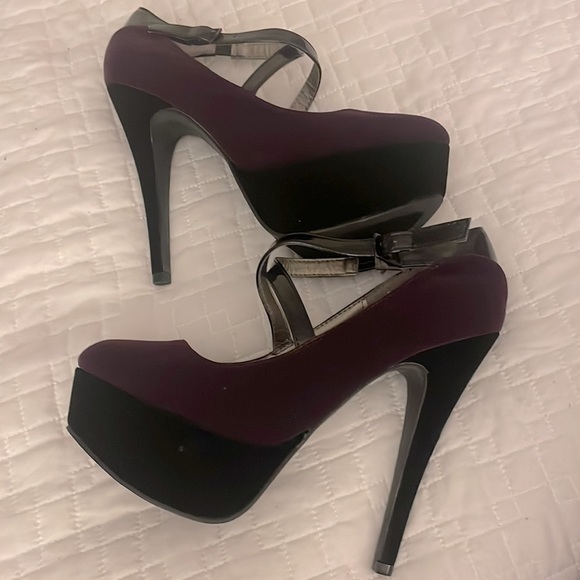 ⭐️ HOST PICK ⭐️ NEW Ladies Sz 8 shoes Qupid Purple Platform Strappy Heels black - Picture 3 of 10